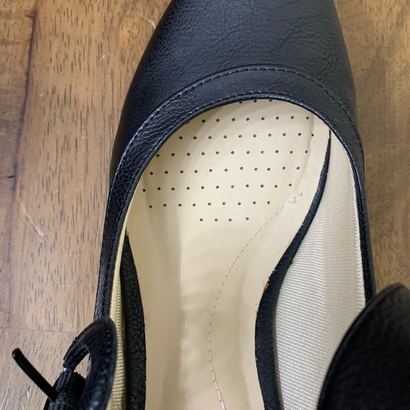 Life Stride women’s Black Mary Jane heels - Picture 7 of 10